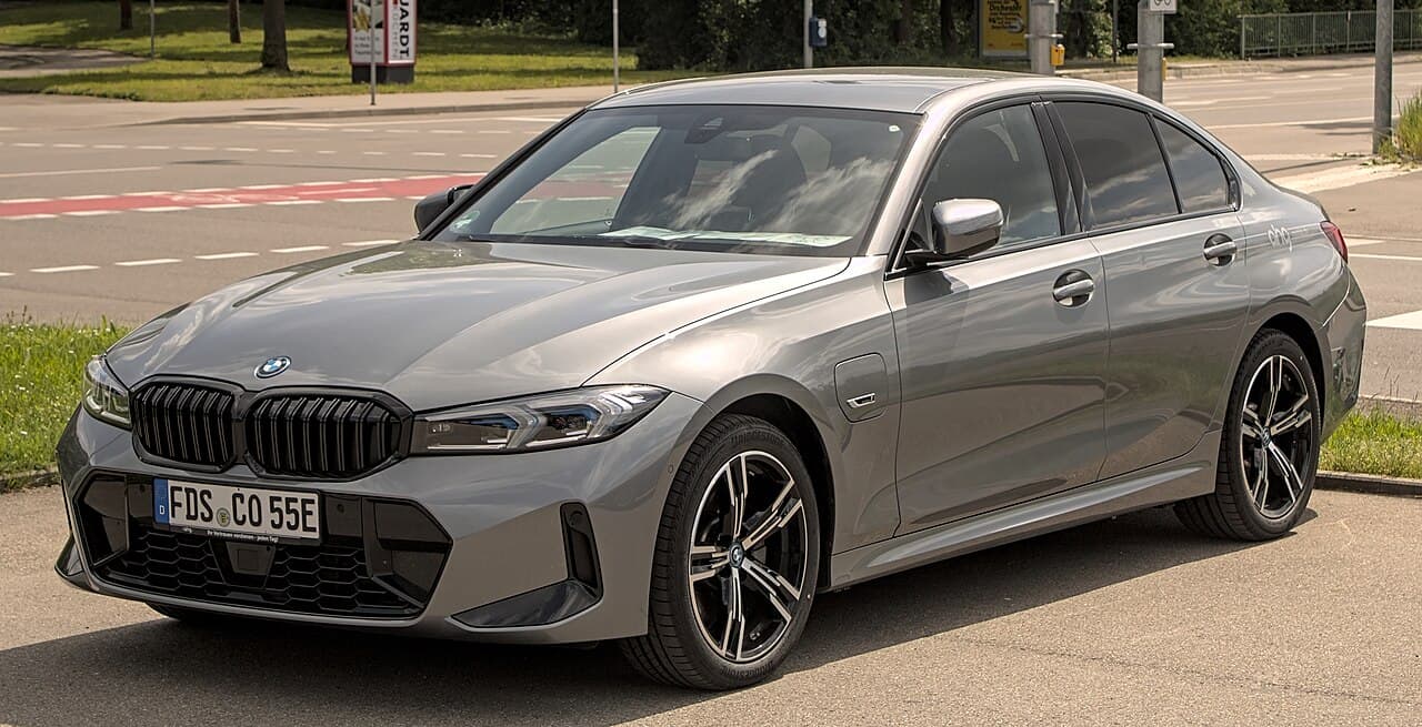 2026 BMW 330i xDrive