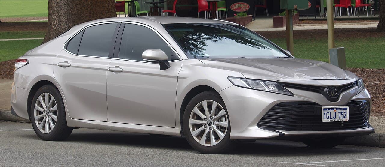 2026 Toyota Camry SE Hybrid